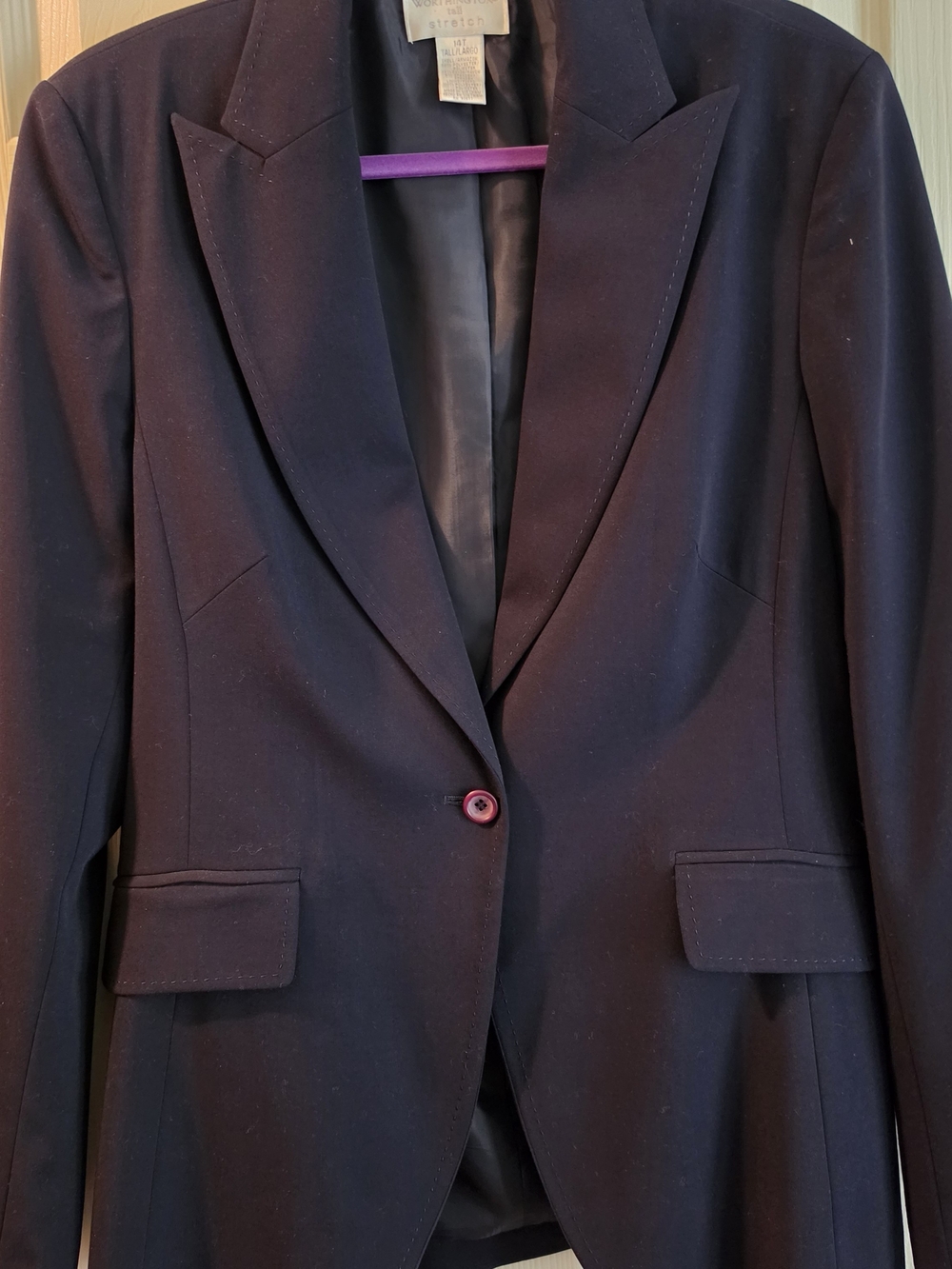 Tailored Women's Single-Button Blazer in Dark Navy